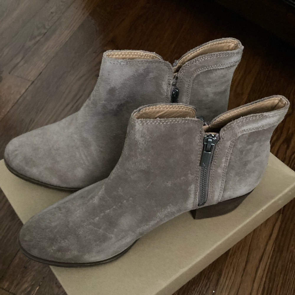 Tan lucky brand suede size 11 boots booties